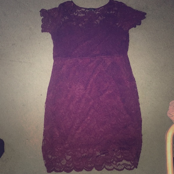 old homecoming dress worn once - Picture 1 of 3